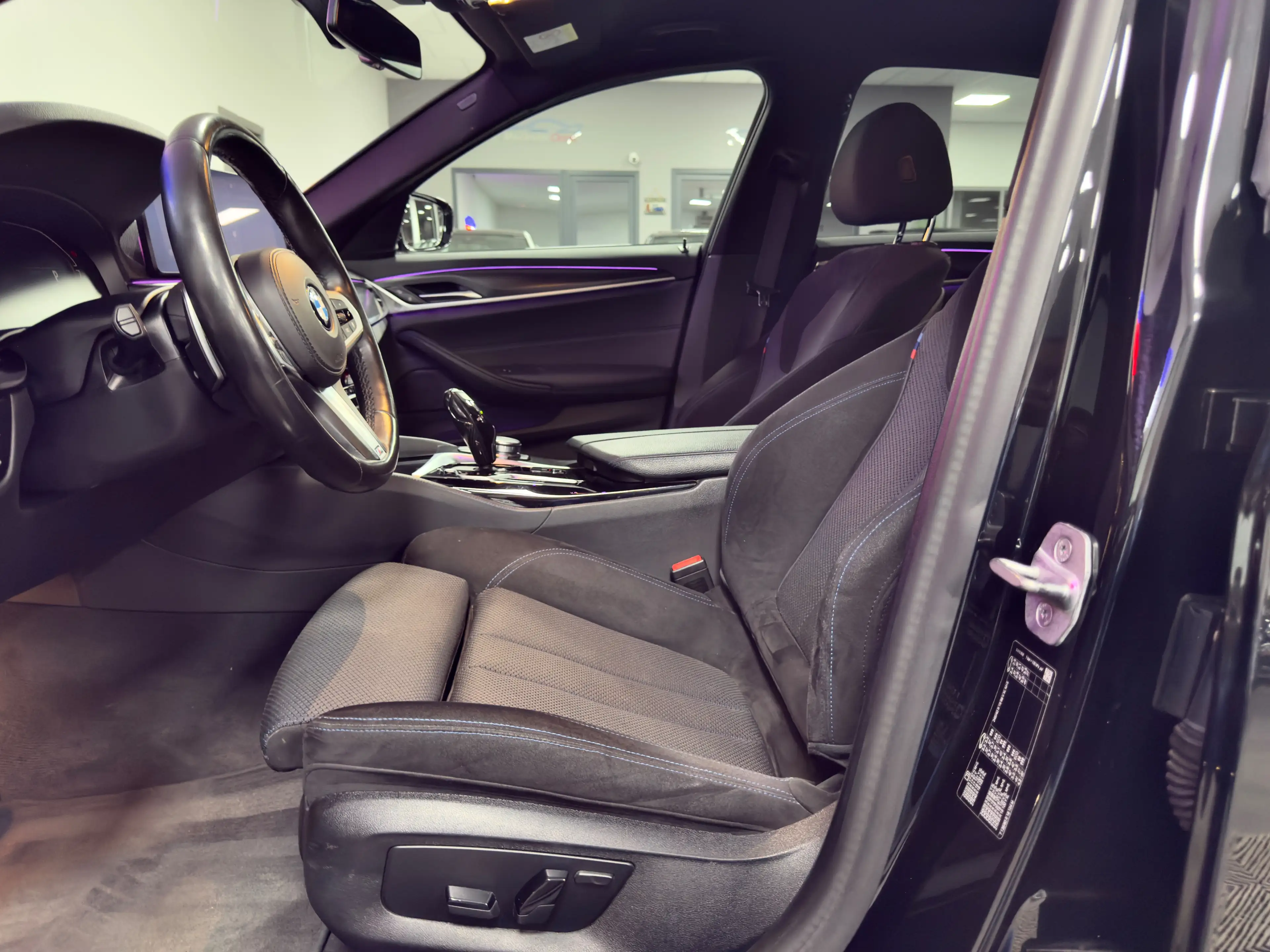 BMW 518 518 dA MHEV Pack M état neuf Garantie 12 mois — photo 12