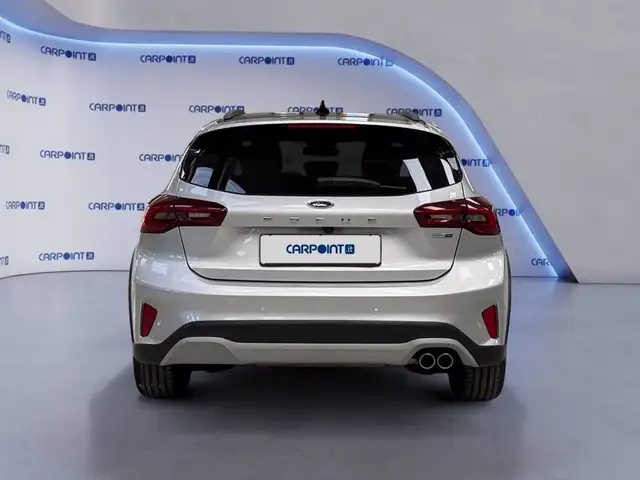 Ford Focus view 4
