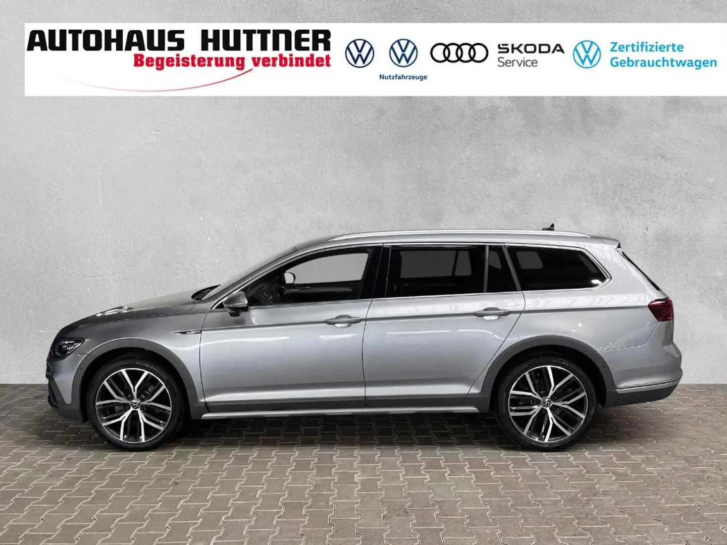 Volkswagen Passat Alltrack Passat Variant ALLTRACK 2.0 TDI 4M DSG AHK STANDH srebrna - 2