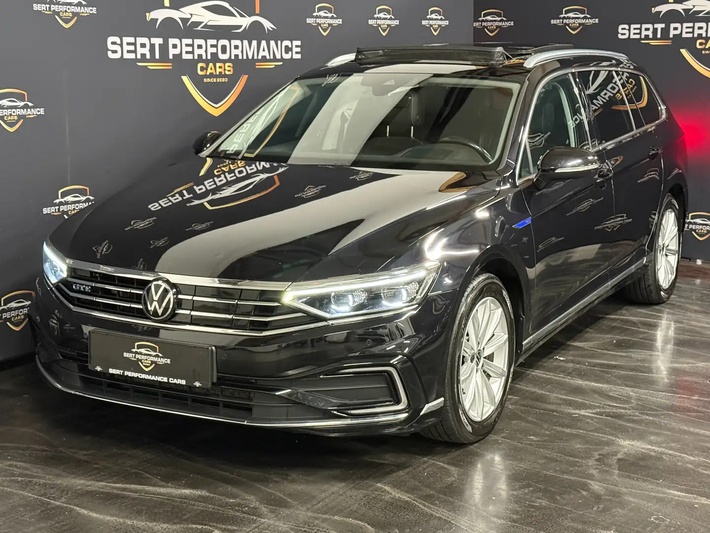 Volkswagen Passat Variant GTE Highline Noir - 2
