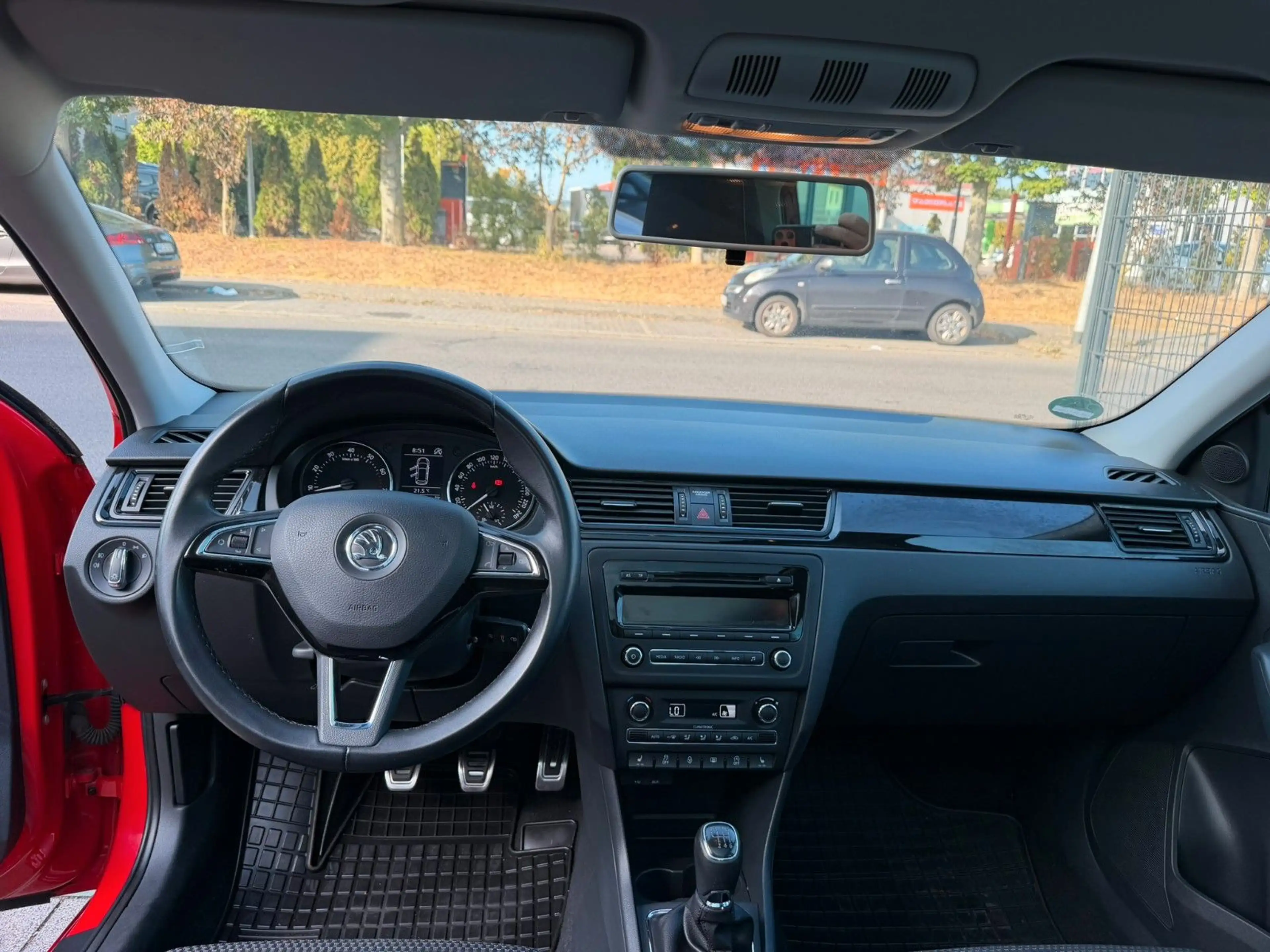 Skoda Rapid/Spaceback Spaceback Style Plus Panoramadach — photo 12