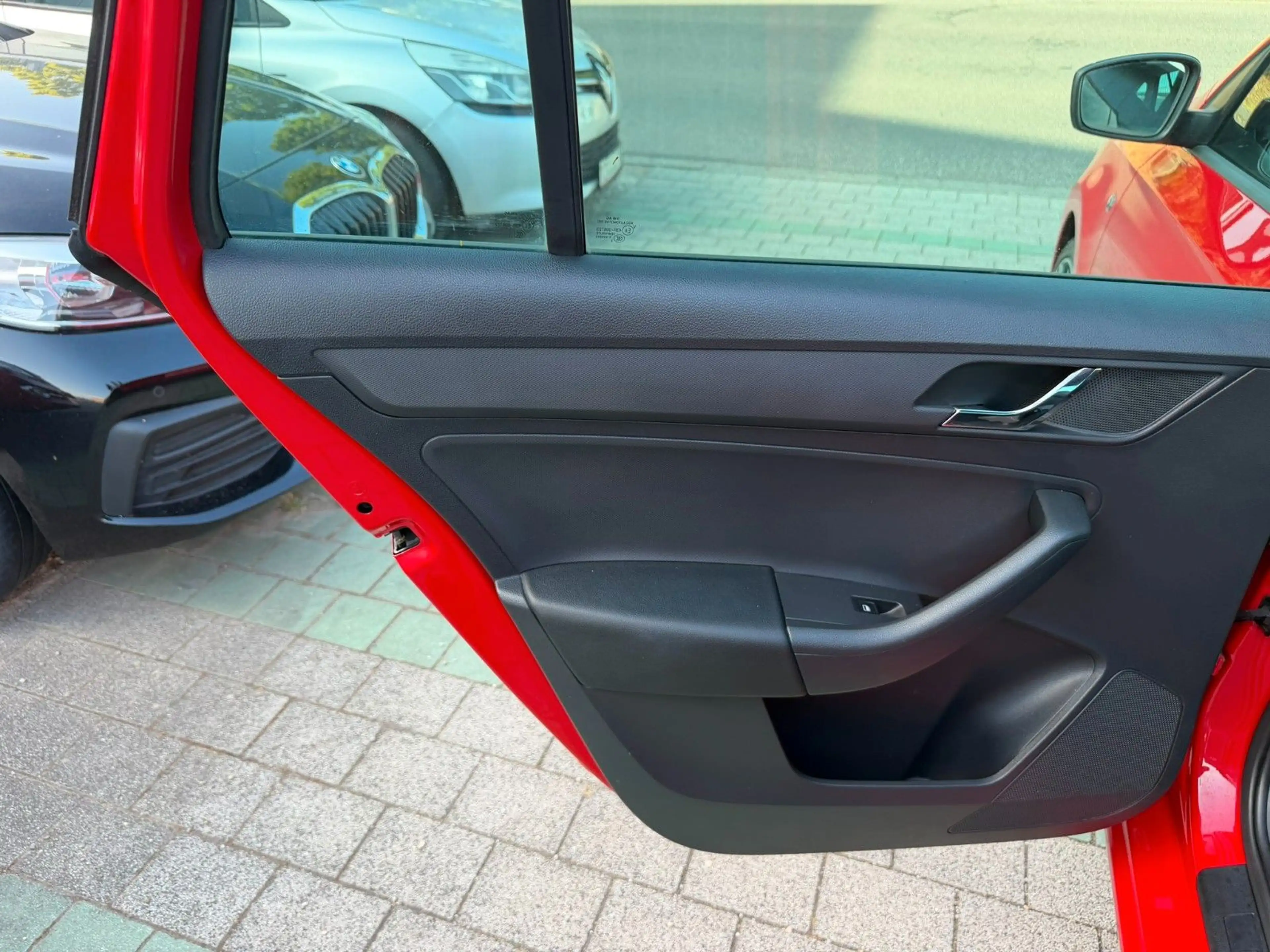 Skoda Rapid/Spaceback Spaceback Style Plus Panoramadach — photo 20
