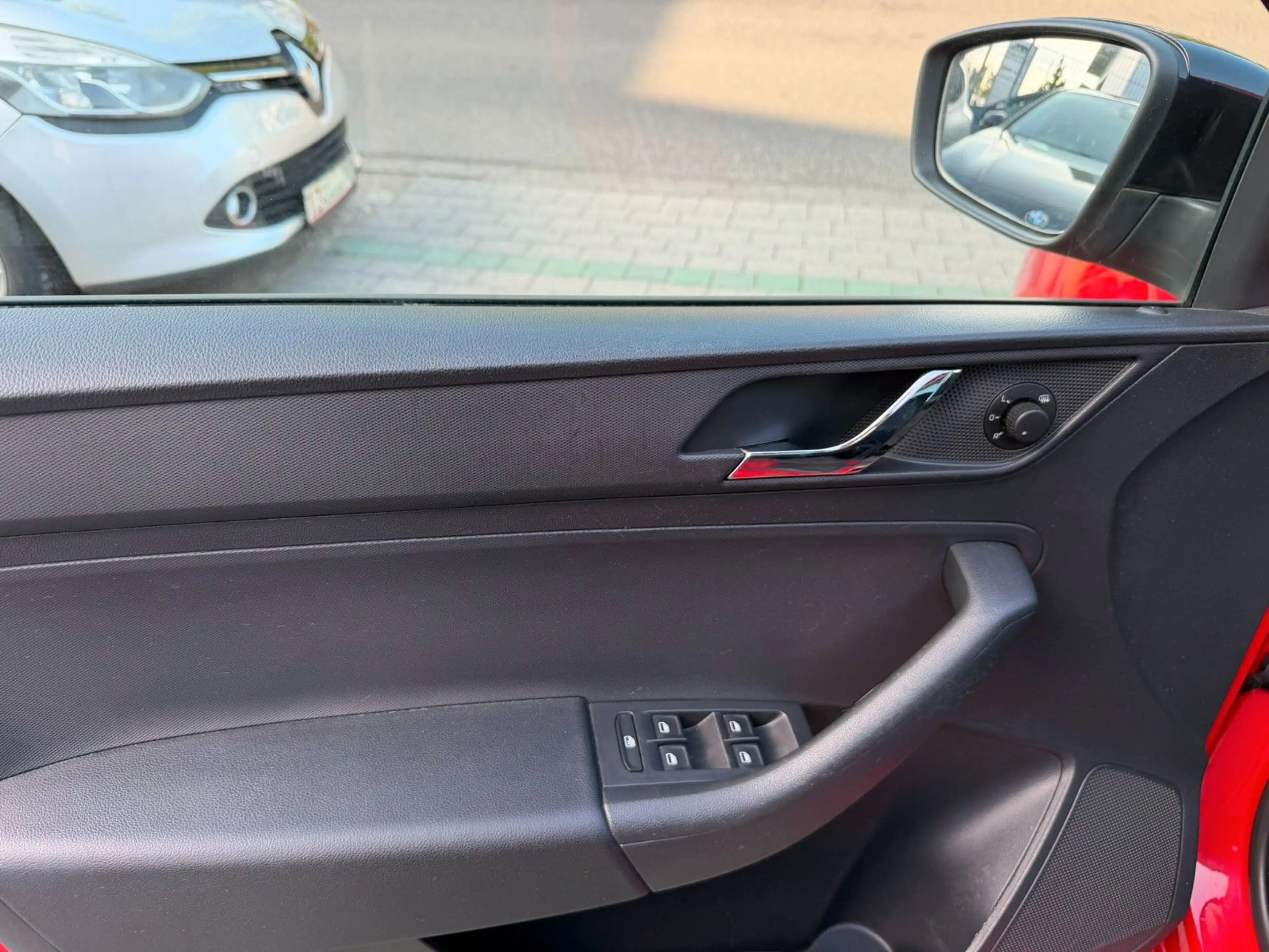 Skoda Rapid/Spaceback Spaceback Style Plus Panoramadach — photo 15