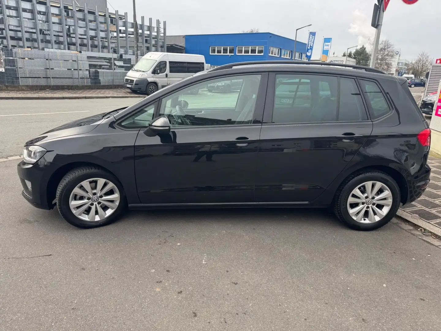 Volkswagen Golf Sportsvan VII Comfortline BMT/Start-Stopp Schwarz - 2