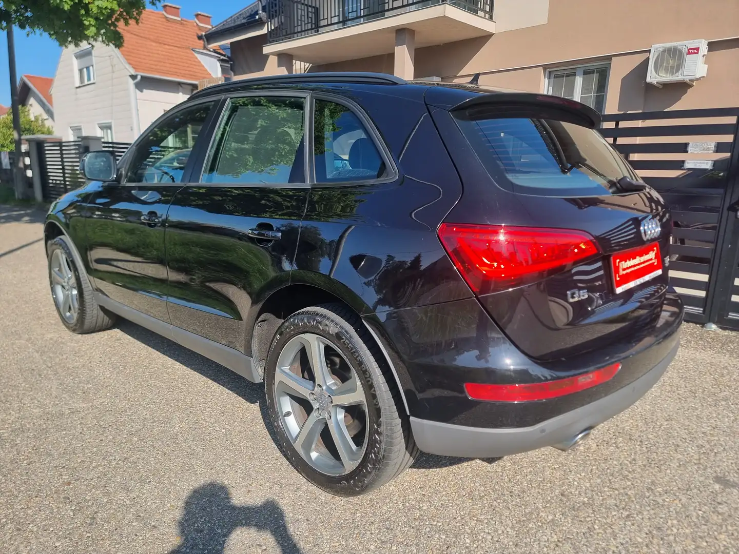 Audi Q5 3,0 TDI quattro DPF S-tronic (291PS) Noir - 2