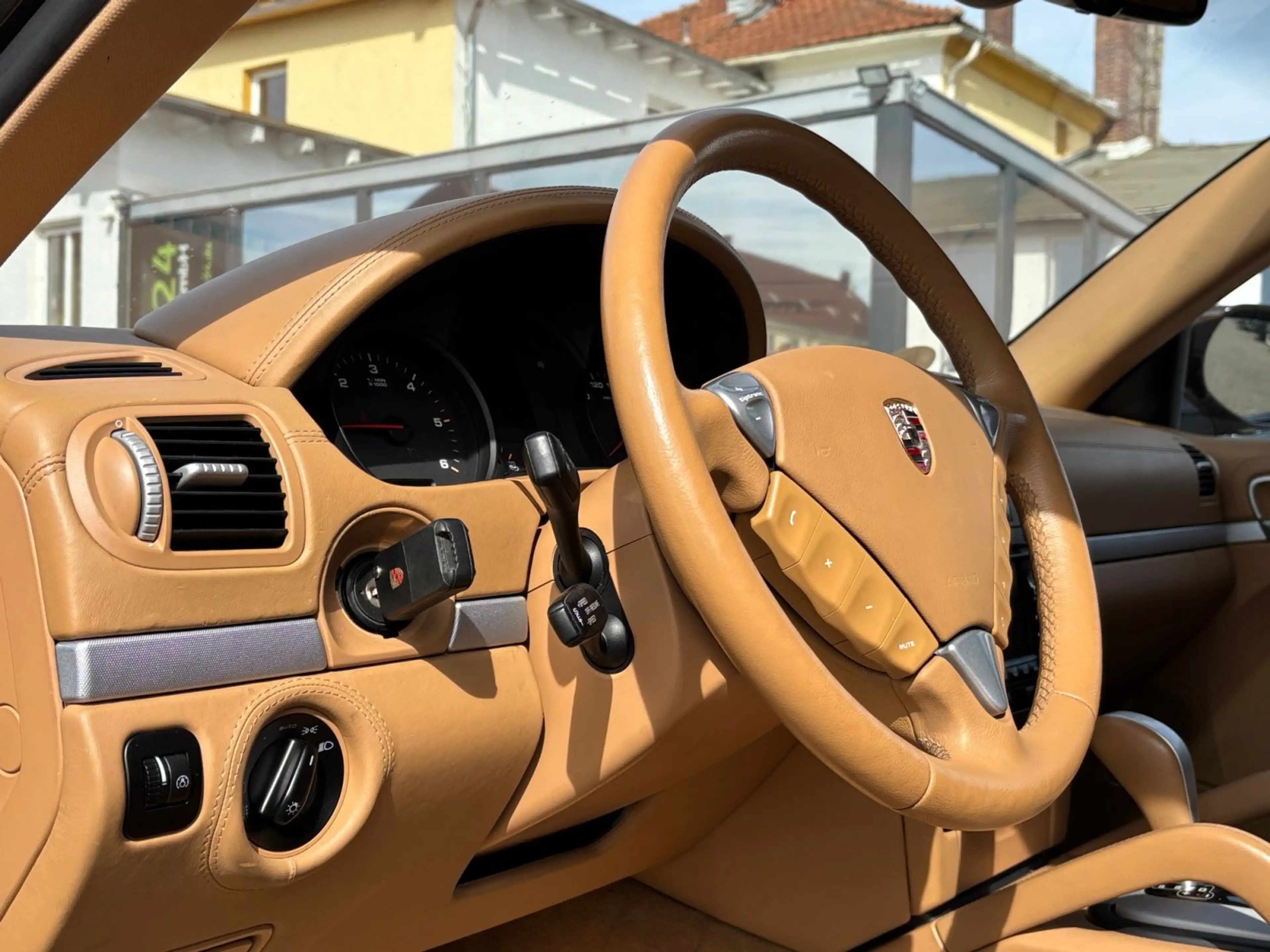 Porsche Cayenne Diesel — photo 14