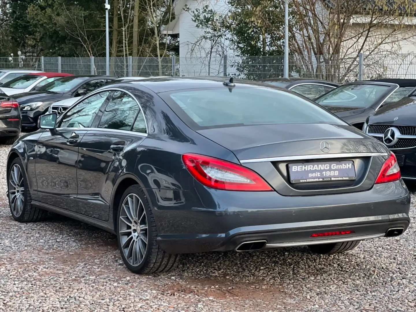 Mercedes-Benz CLS 500 CLS500 4MATIC V8 Bi-TURBO *AMG STYLING* Grau - 2