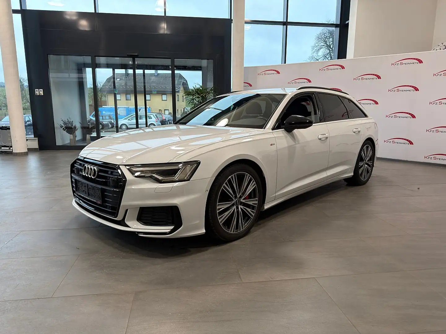Audi A6 Avant 55 TFSI e PHEV quattro 2x s-line Weiß - 1