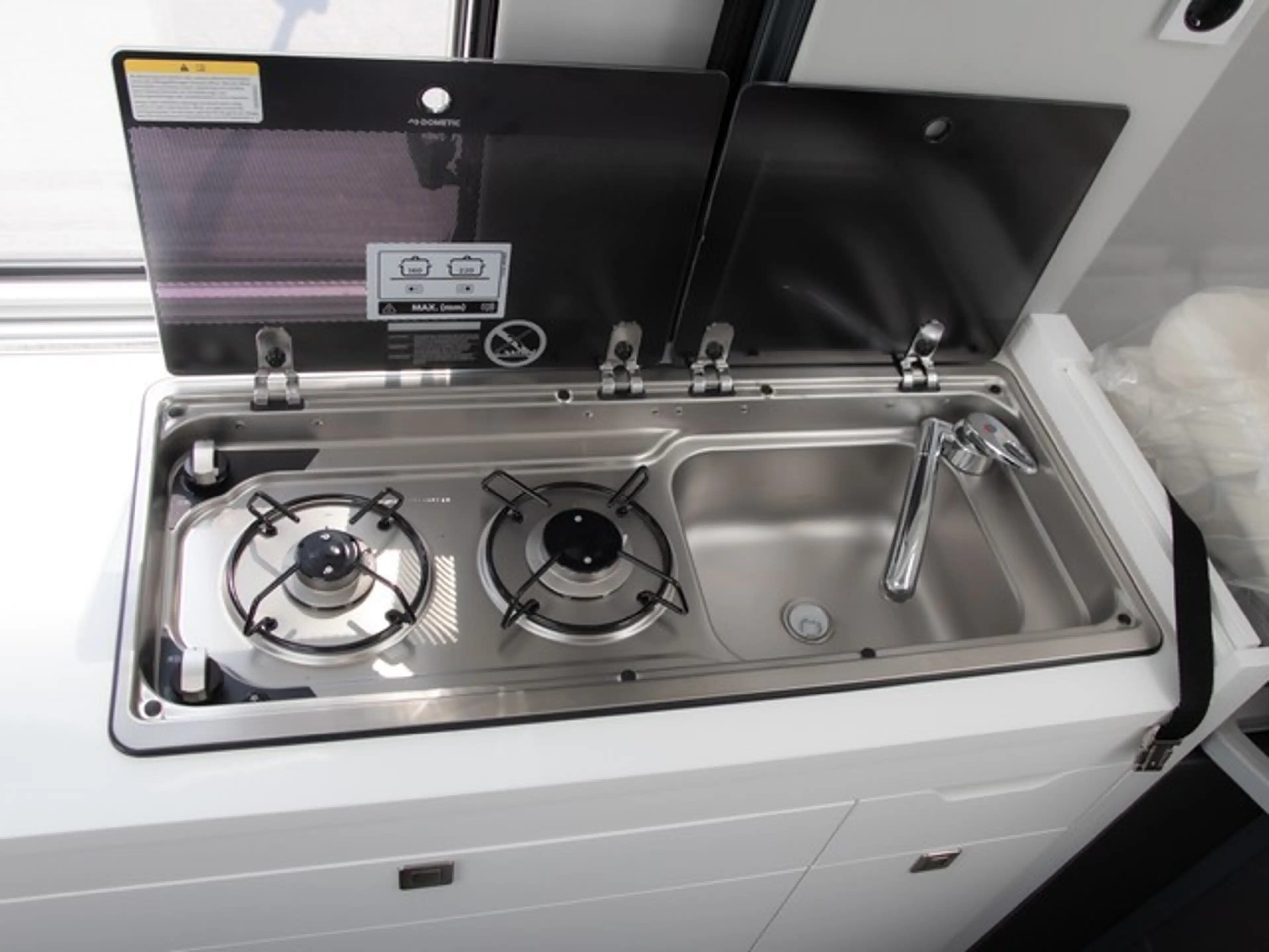Volkswagen Grand California 600 LED-NAV-ACC-KAMERA-HOCHBETT-GJR — photo 11