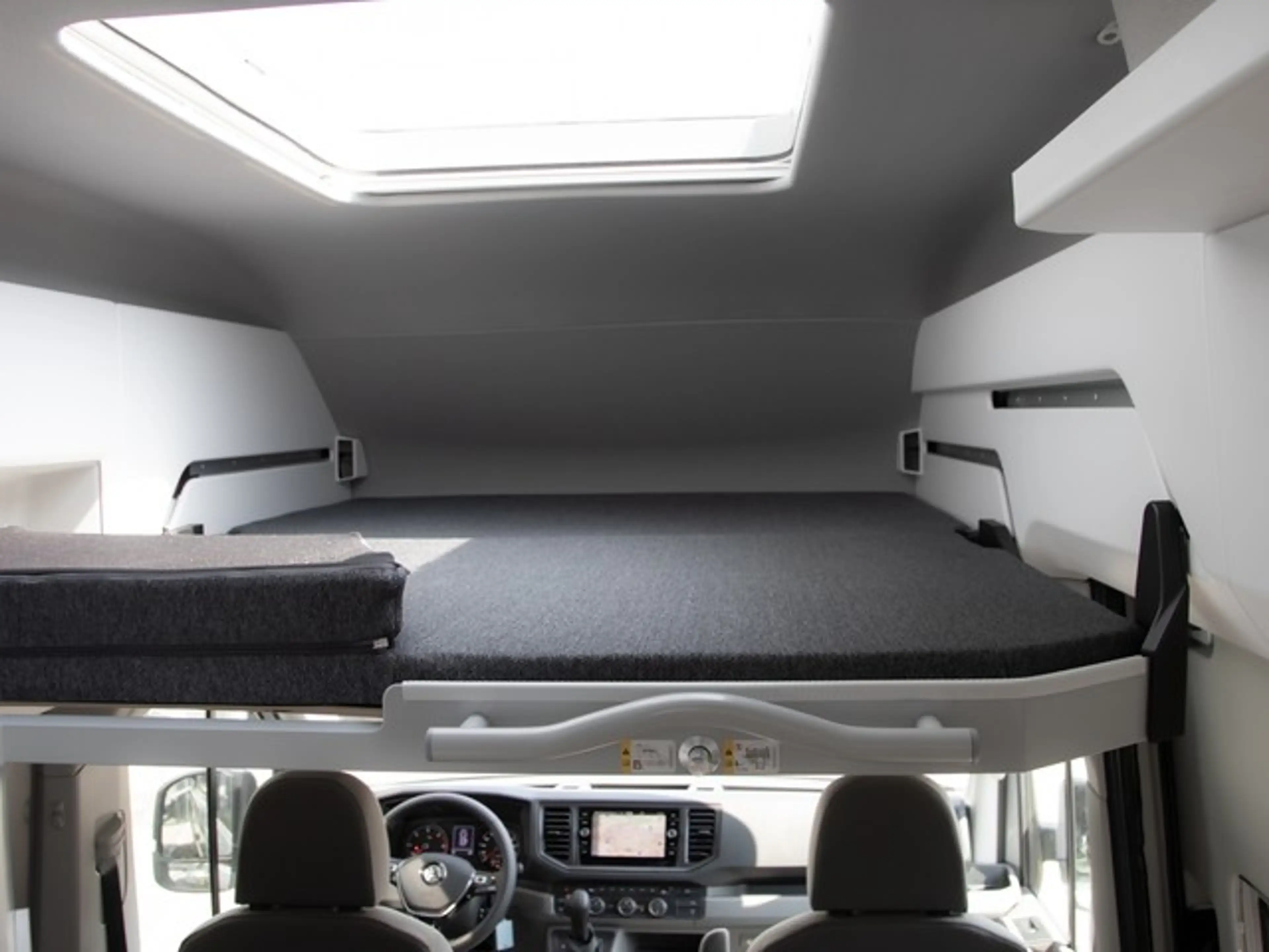 Volkswagen Grand California 600 LED-NAV-ACC-KAMERA-HOCHBETT-GJR — photo 13