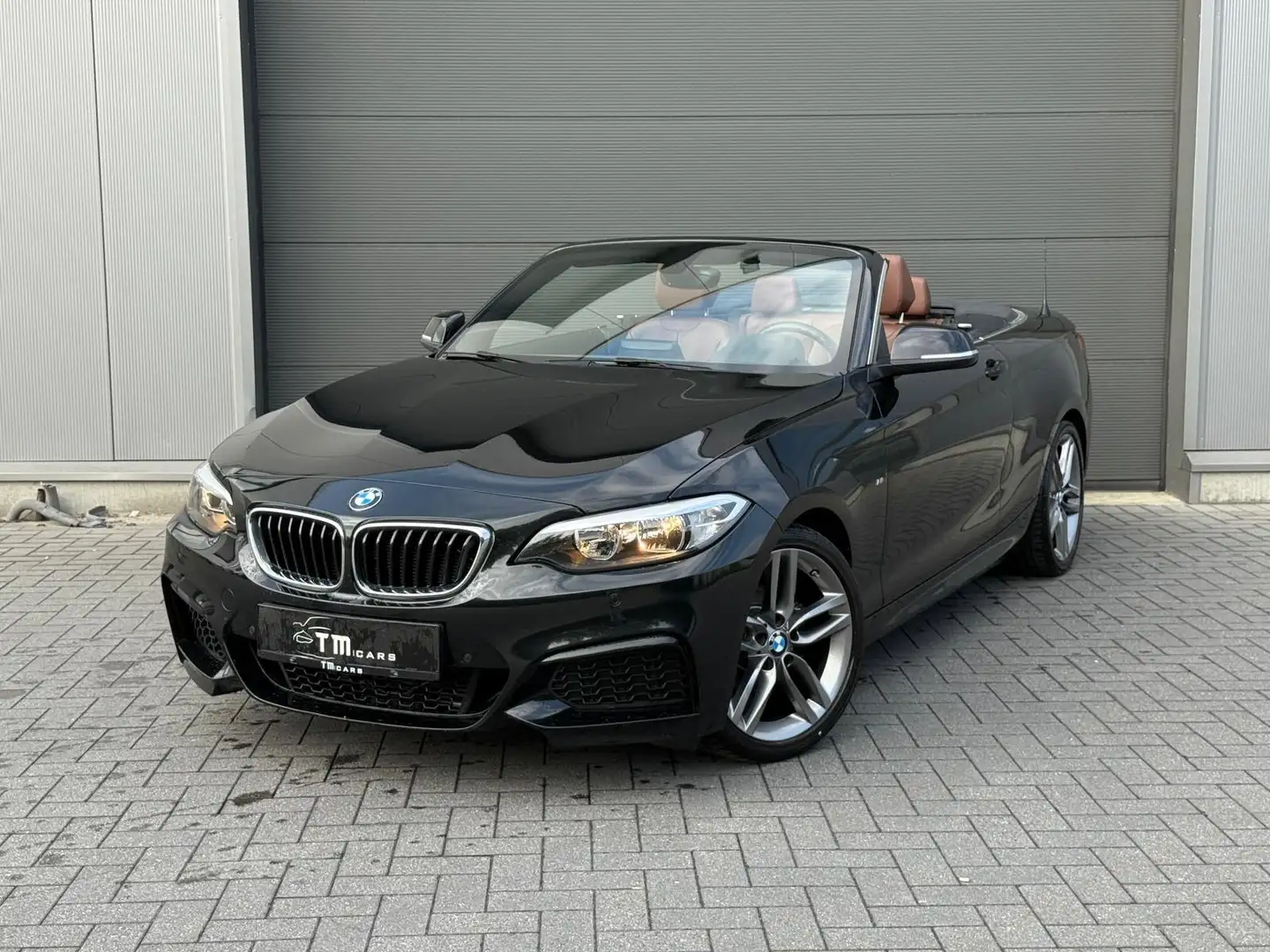 BMW 218 218i Cabrio Aut. M Sport Schwarz - 1
