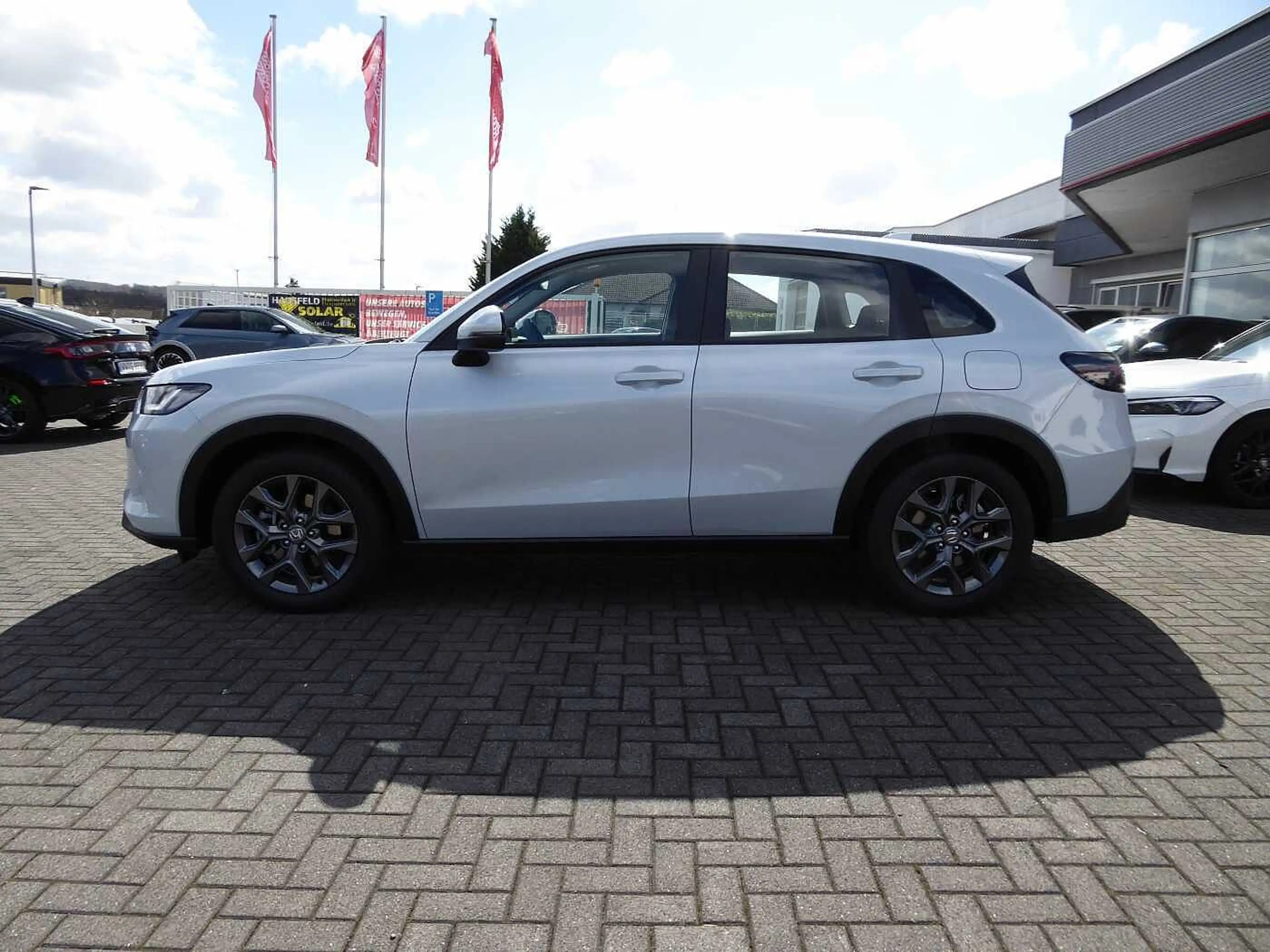Honda ZR-V Hybrid e:HEV 2.0 i-MMD Elegance — photo 6