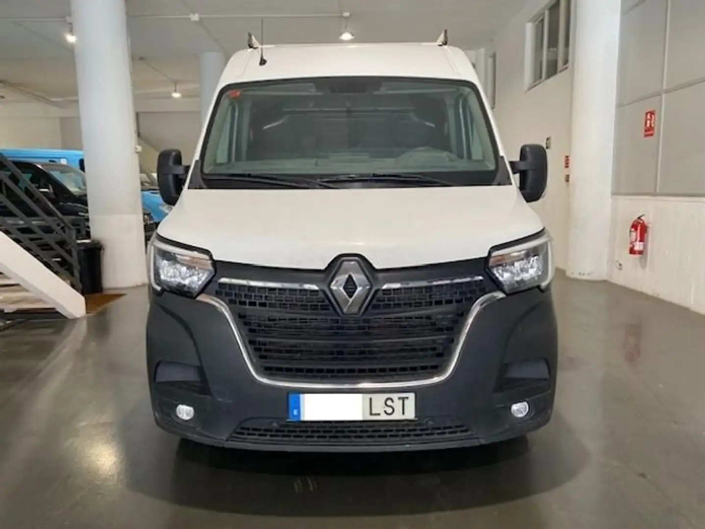 Renault Master Furgon T L2H2 3500 140CV Blanco - 2