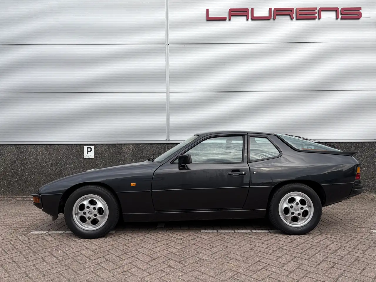 Porsche 924 S Automaat, foto 8