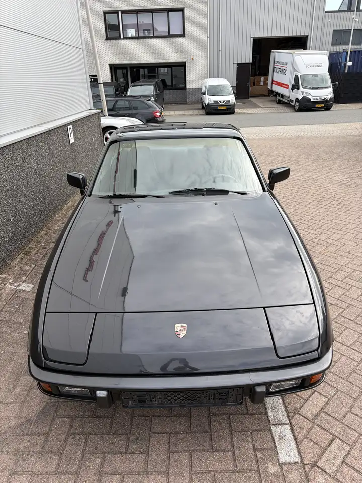 Porsche 924 S Automaat, foto 10