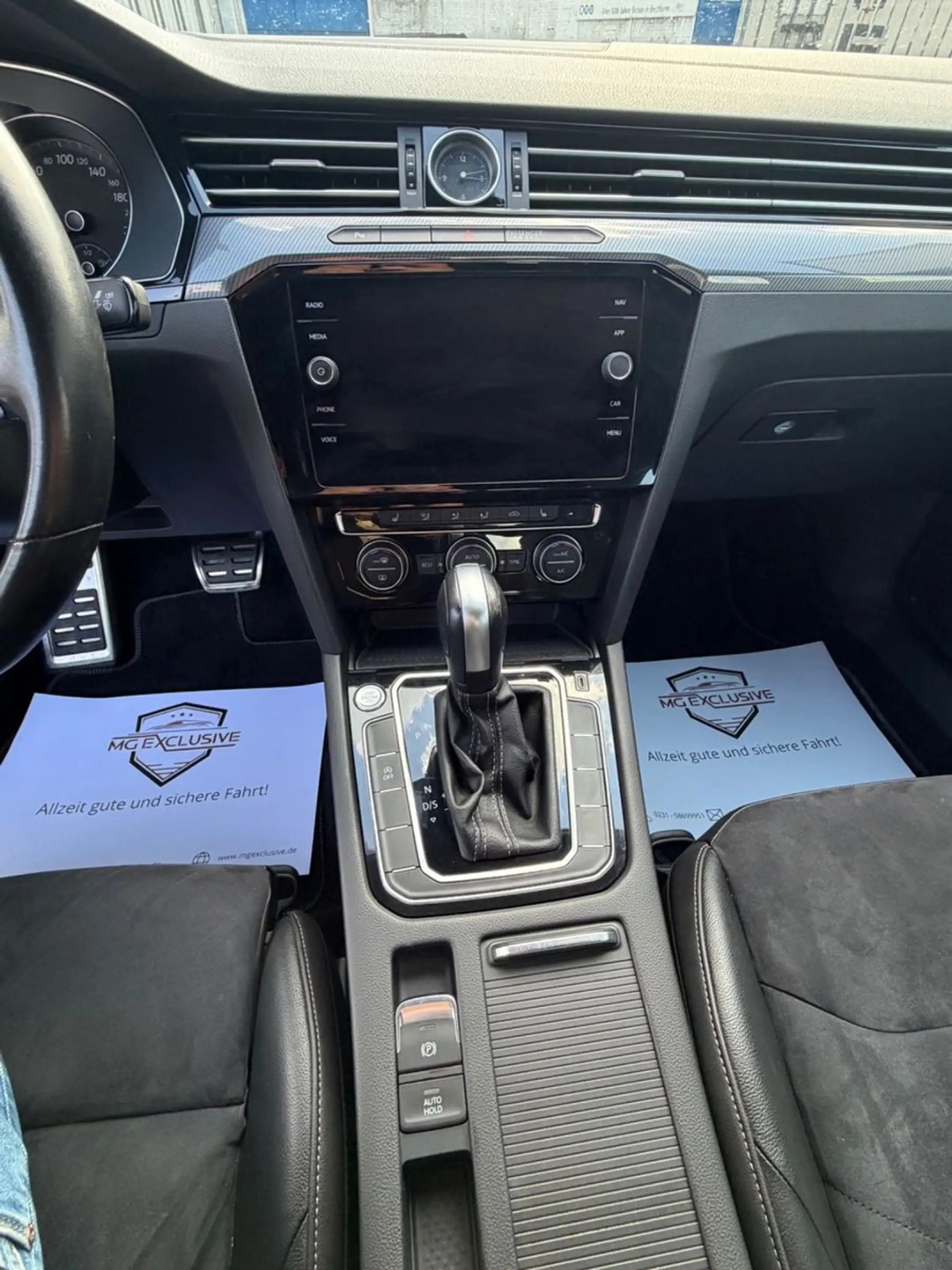 Volkswagen Arteon R-Line — photo 11