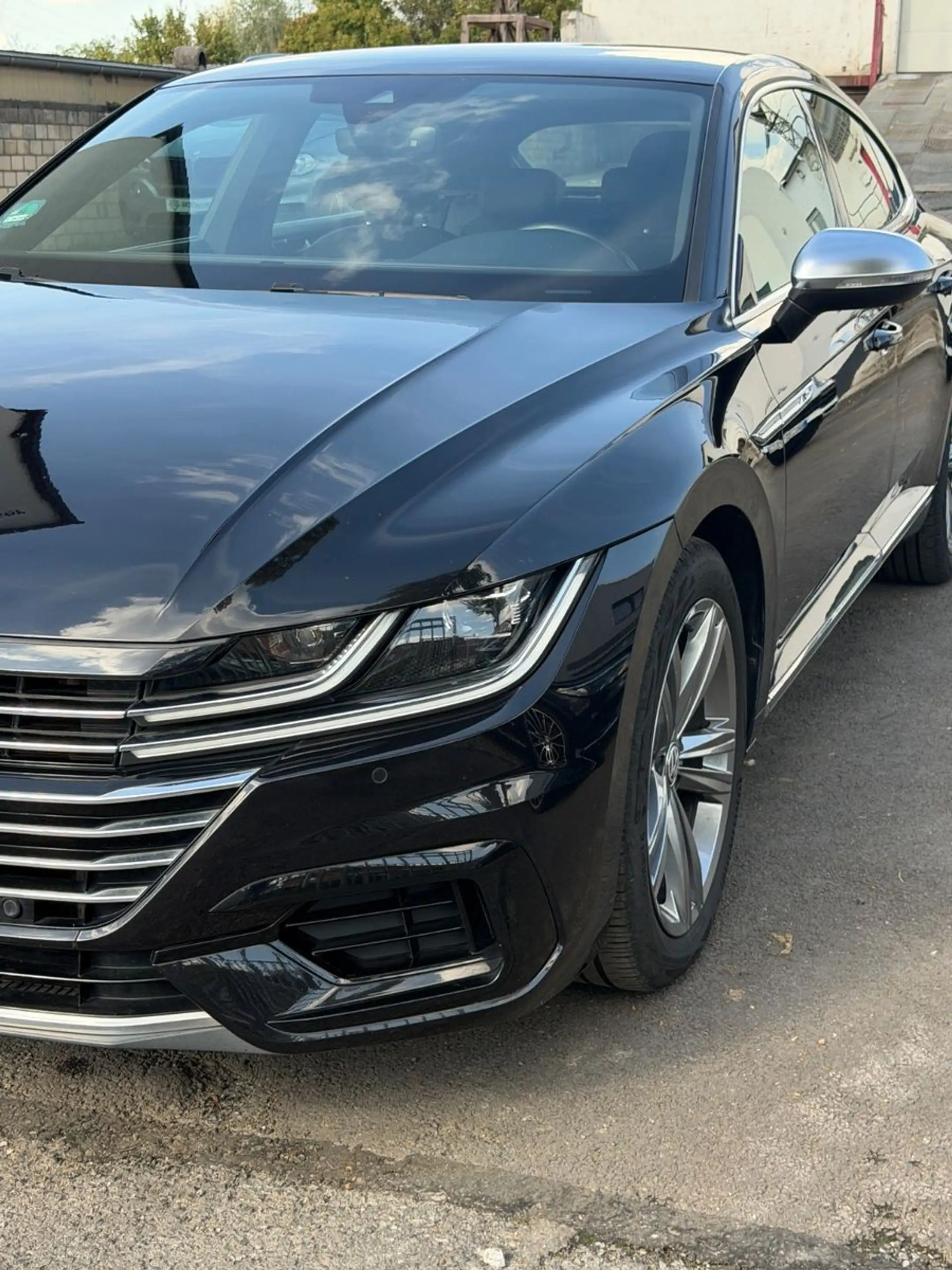 Volkswagen Arteon R-Line — photo 9