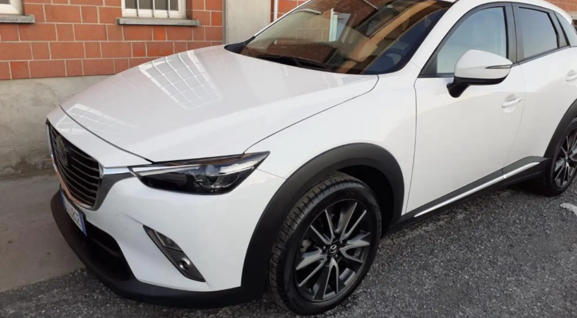 Mazda CX-3 1.5d Exceed awd 105cv auto Bianco - 1