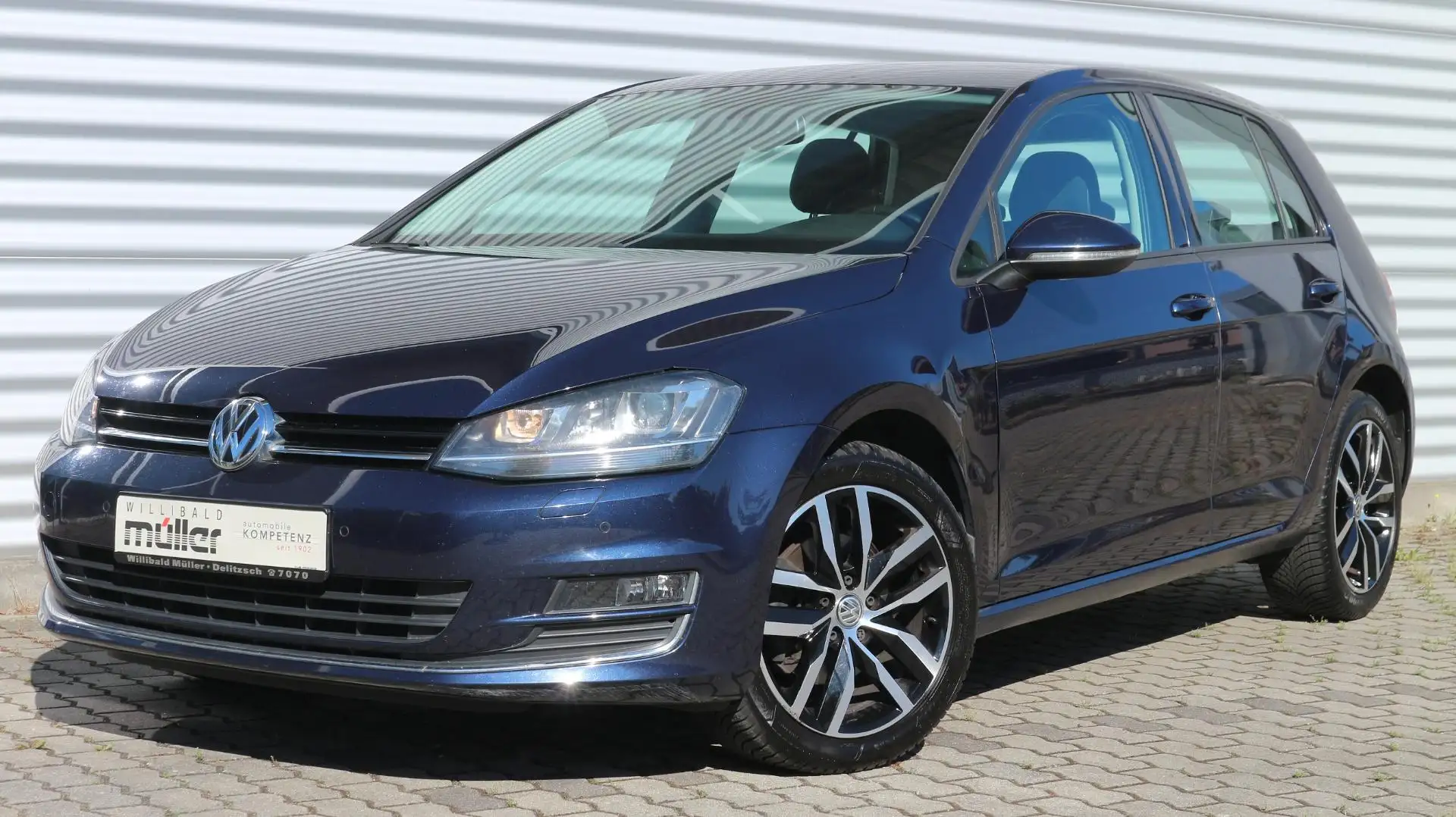 Volkswagen Golf Highline Bleu - 1