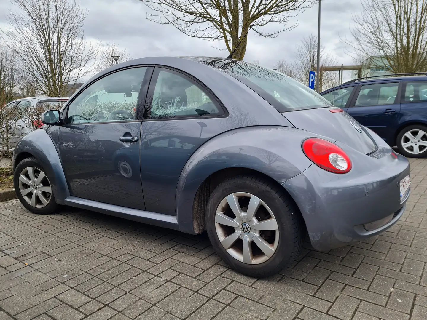 Volkswagen New Beetle New Beetle 1.9 TDI DPF Grijs - 1