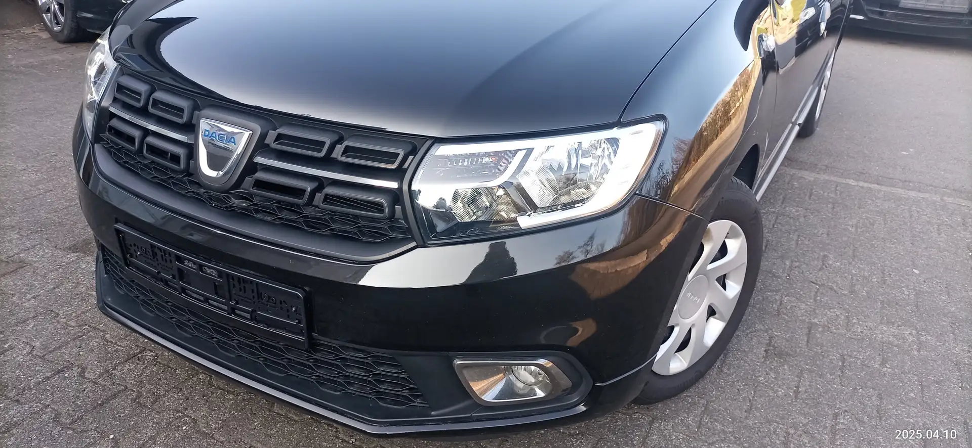 Dacia Logan sehr gepflegt + TÜV NEU + Reifen NEU Negro - 2
