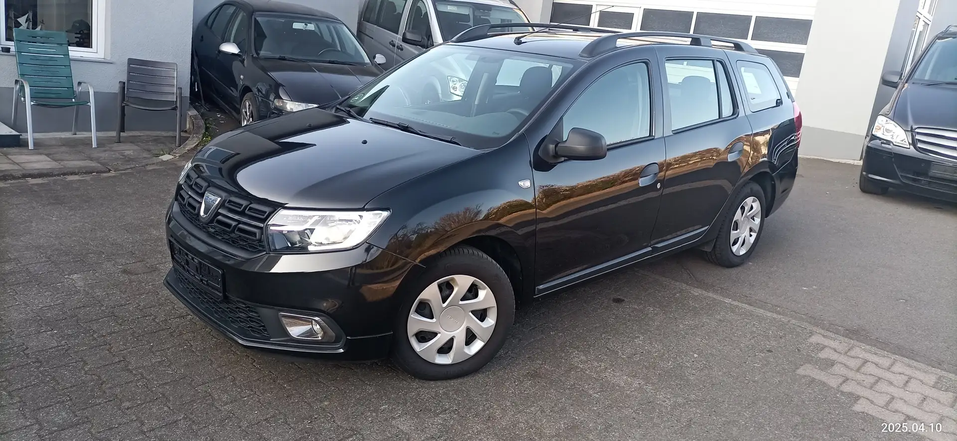 Dacia Logan sehr gepflegt + TÜV NEU + Reifen NEU Negro - 1