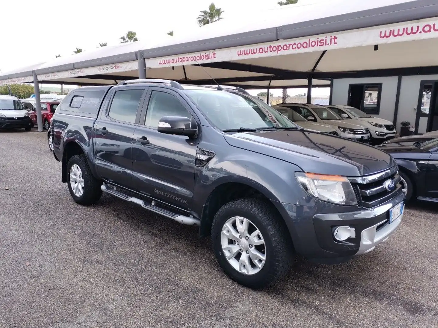 Ford Ranger 3.2 TDCi DC Wildtrak 5pt. Grijs - 2