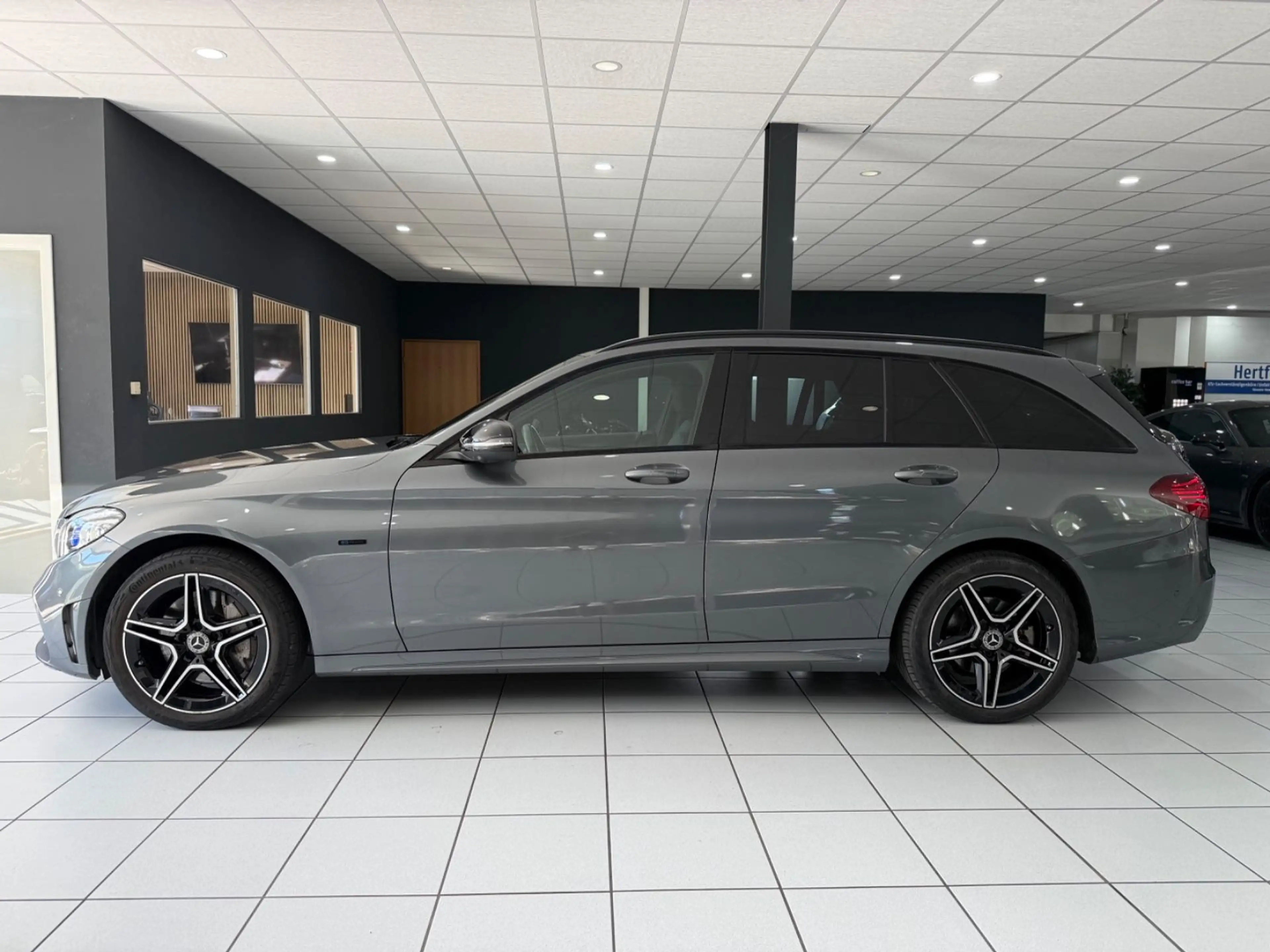 Mercedes-Benz C 300 de T Night Edition*AMG-LINE*360*MBEAM*CARPL — photo 2