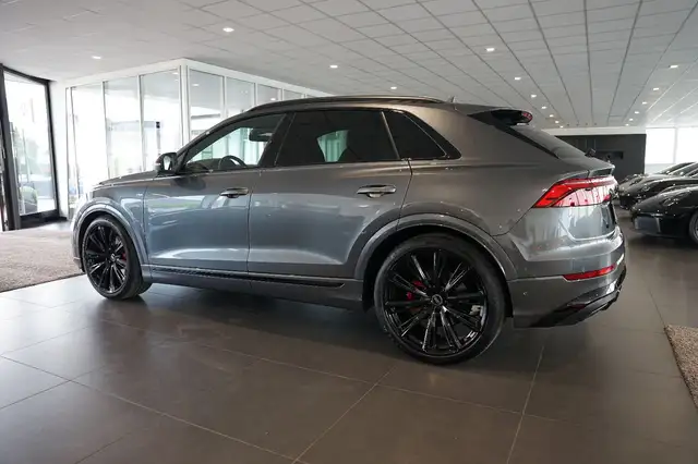 Audi Q8 view 2