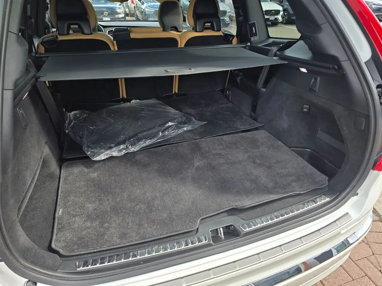 Volvo XC90 снимка Volvo XC90