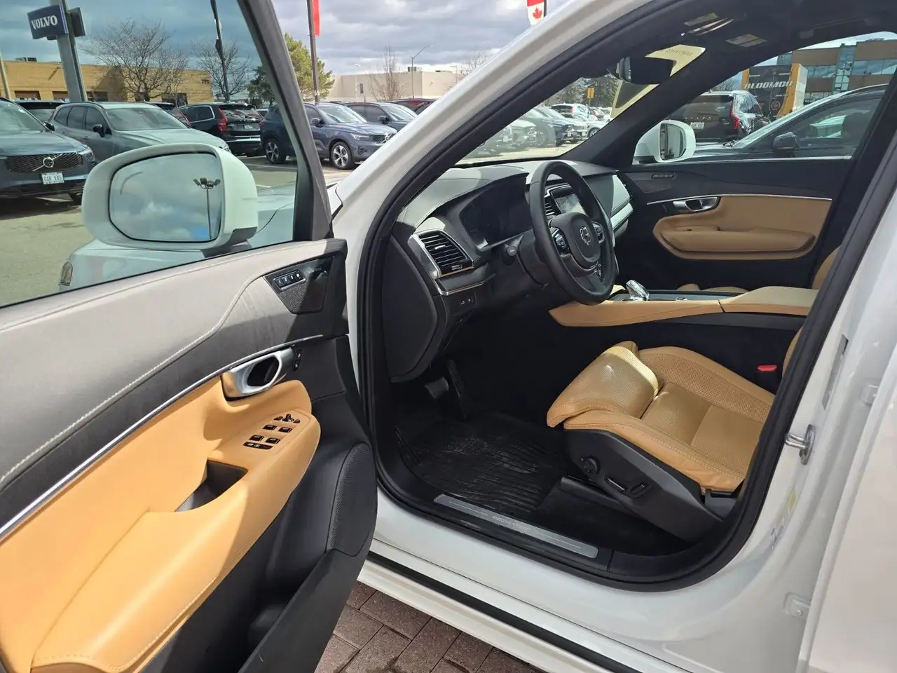 Volvo XC90 снимка Volvo XC90