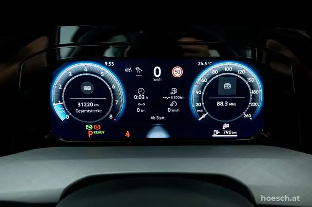 Volkswagen Golf view 10