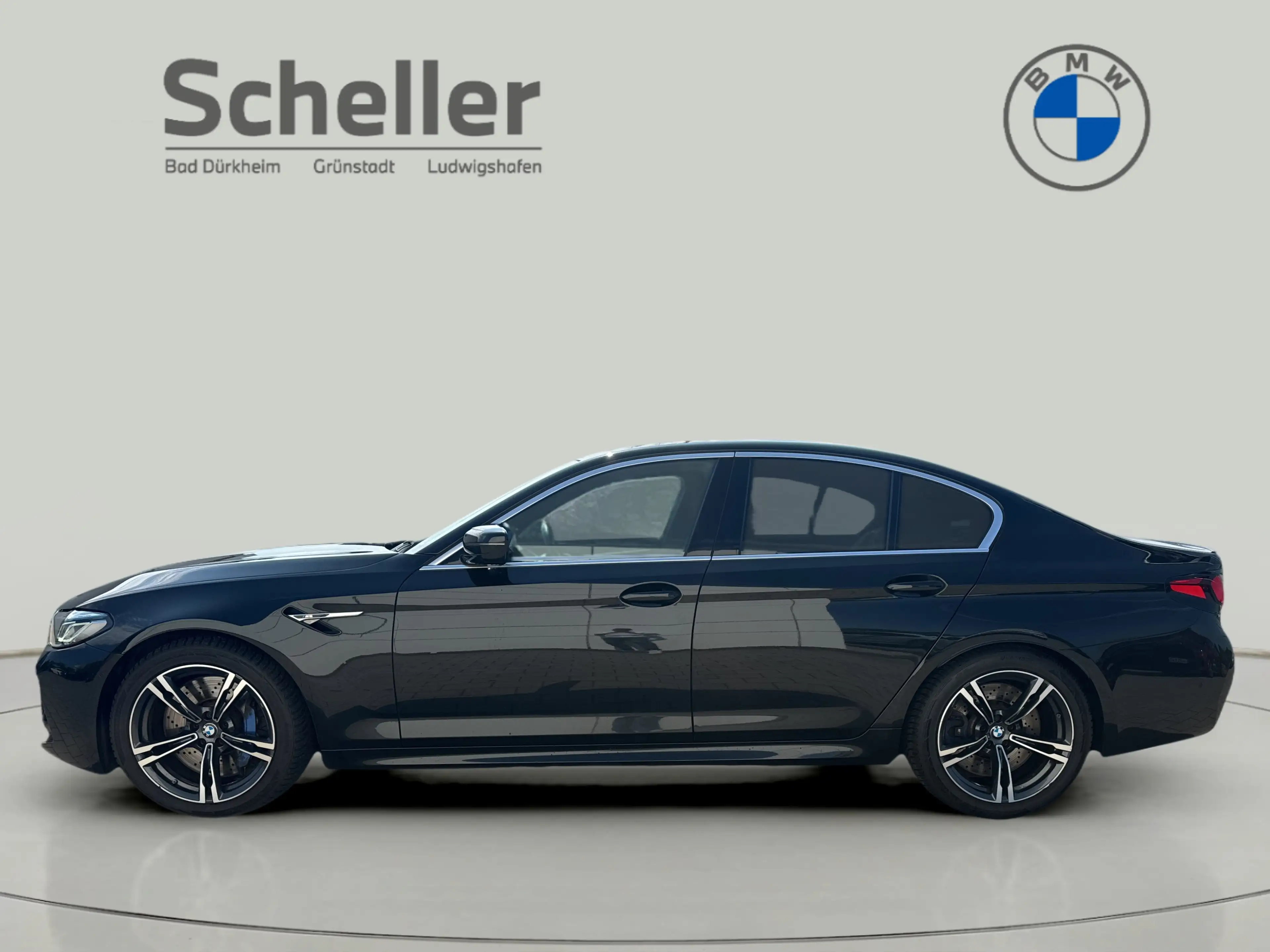 BMW M5 Limousine Gestiksteuerung B&W Surround DAB — photo 4