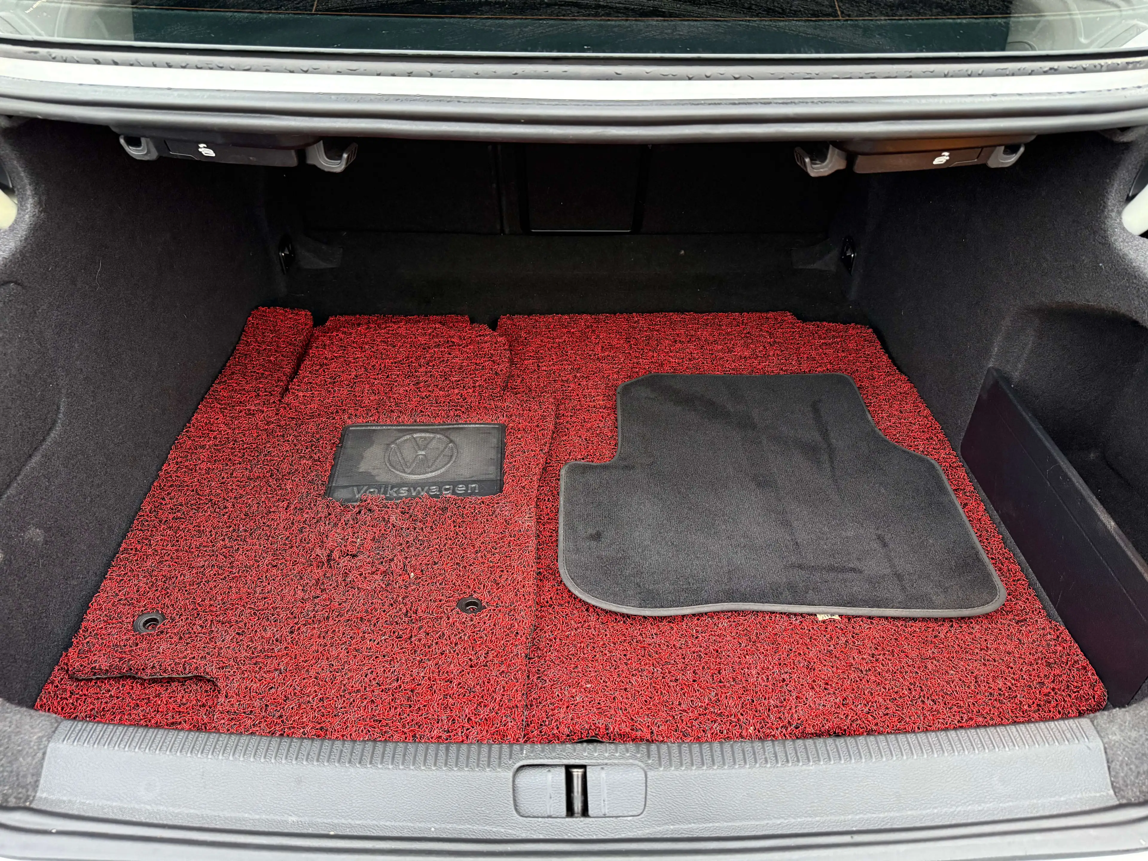 Volkswagen CC 2.0 TDI 184 PS DSG Pano LED — photo 27
