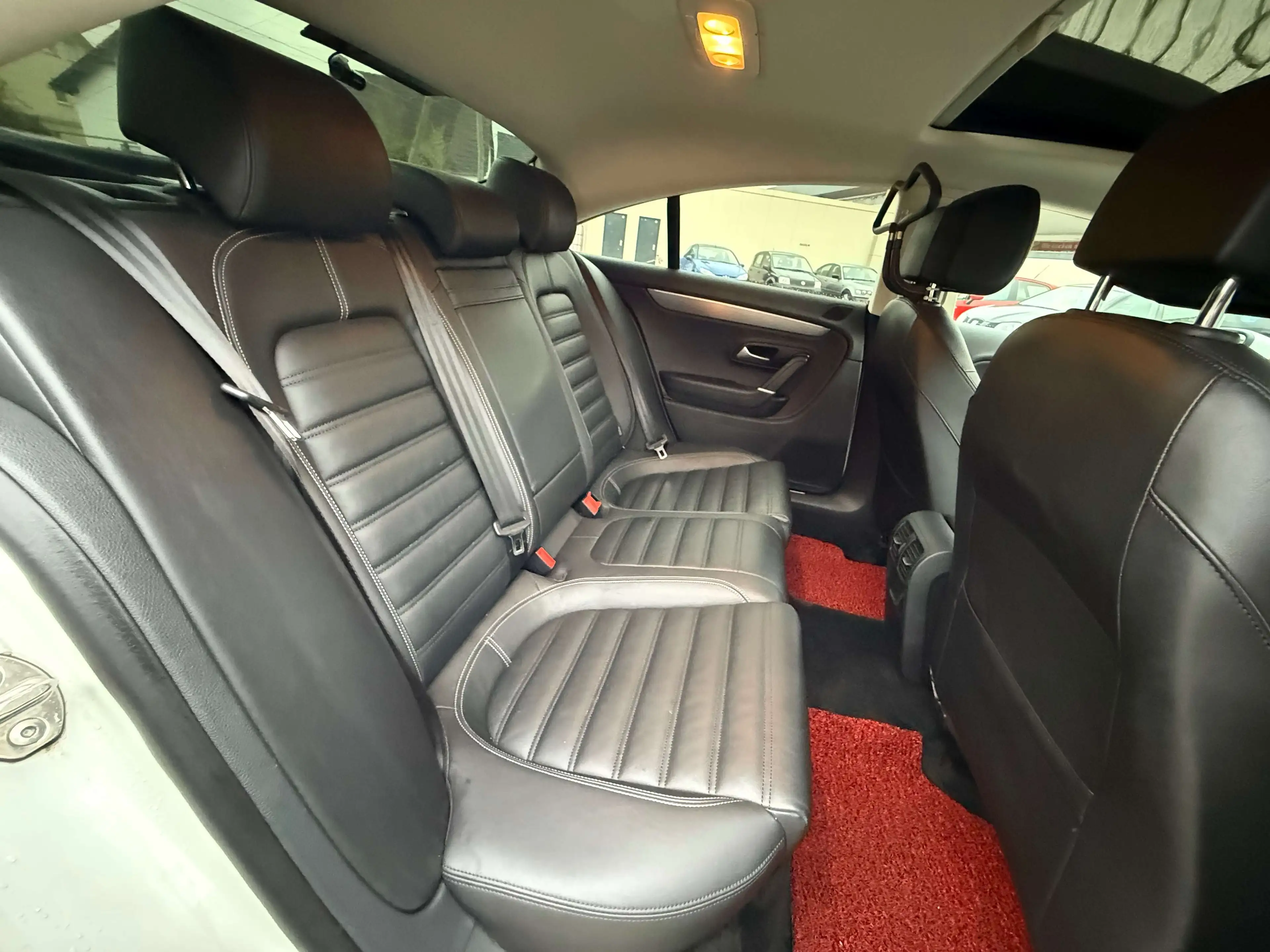 Volkswagen CC 2.0 TDI 184 PS DSG Pano LED — photo 24