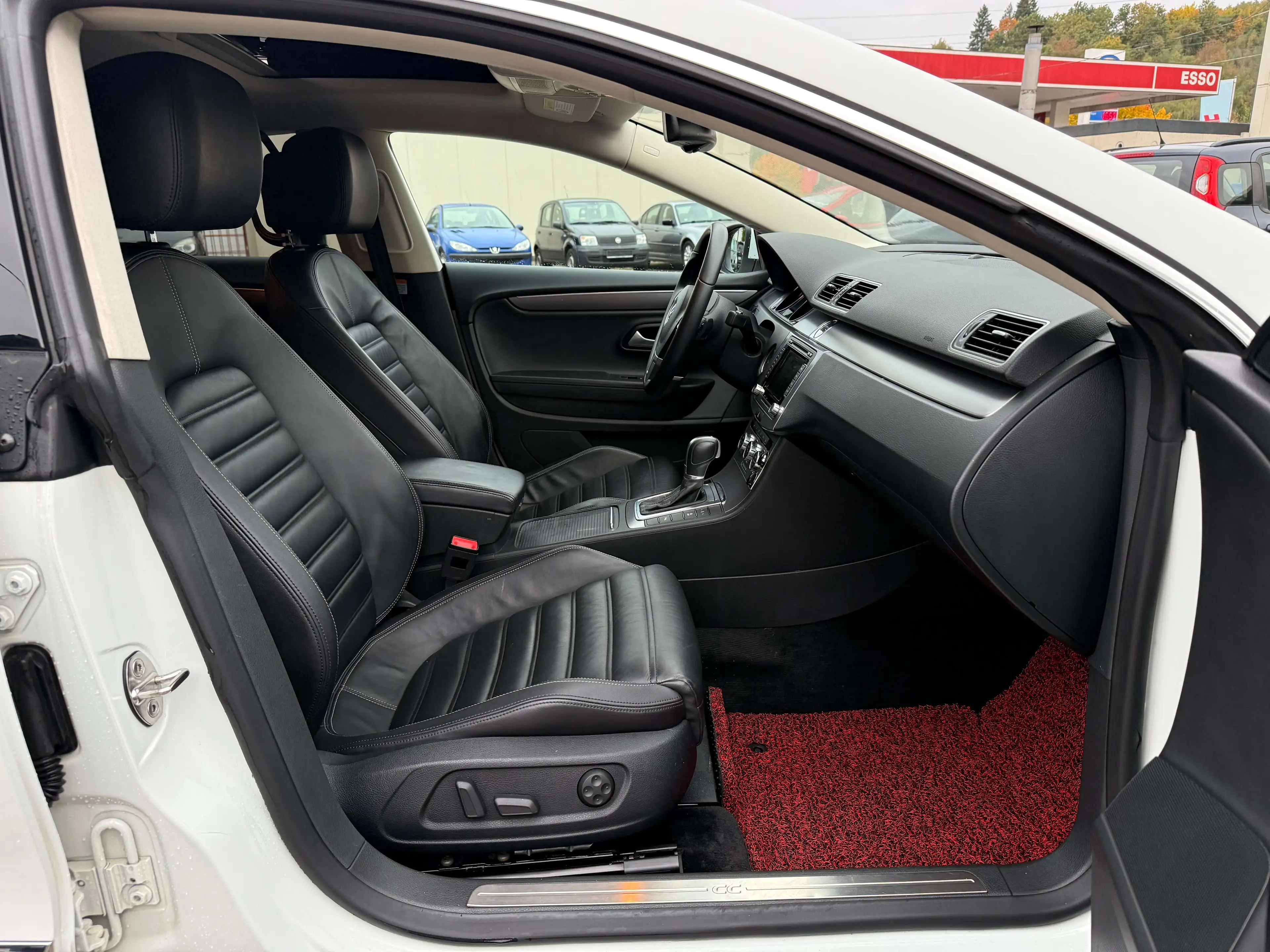 Volkswagen CC 2.0 TDI 184 PS DSG Pano LED — photo 13
