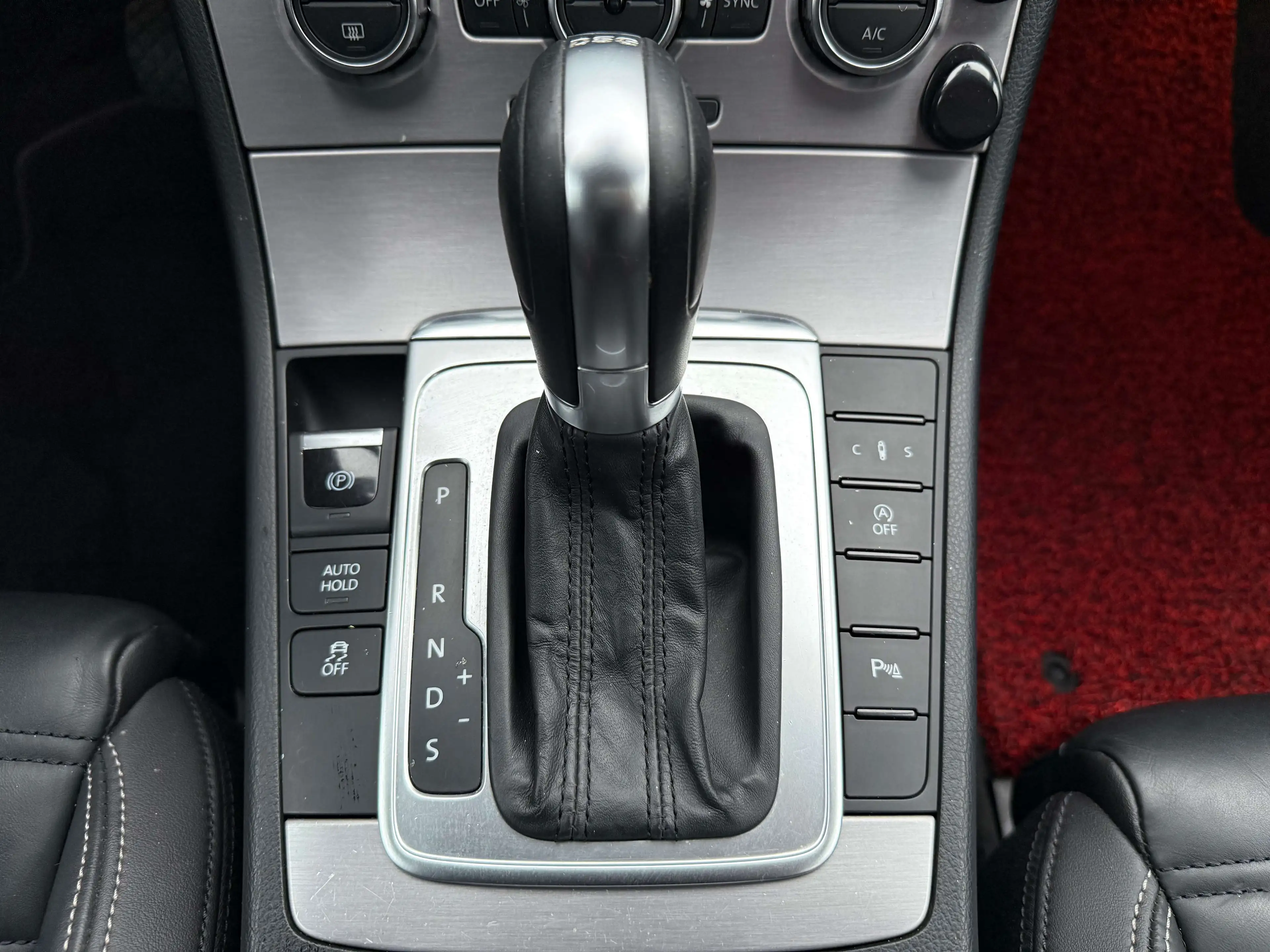 Volkswagen CC 2.0 TDI 184 PS DSG Pano LED — photo 19