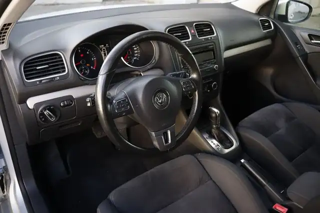 Volkswagen Golf view 14