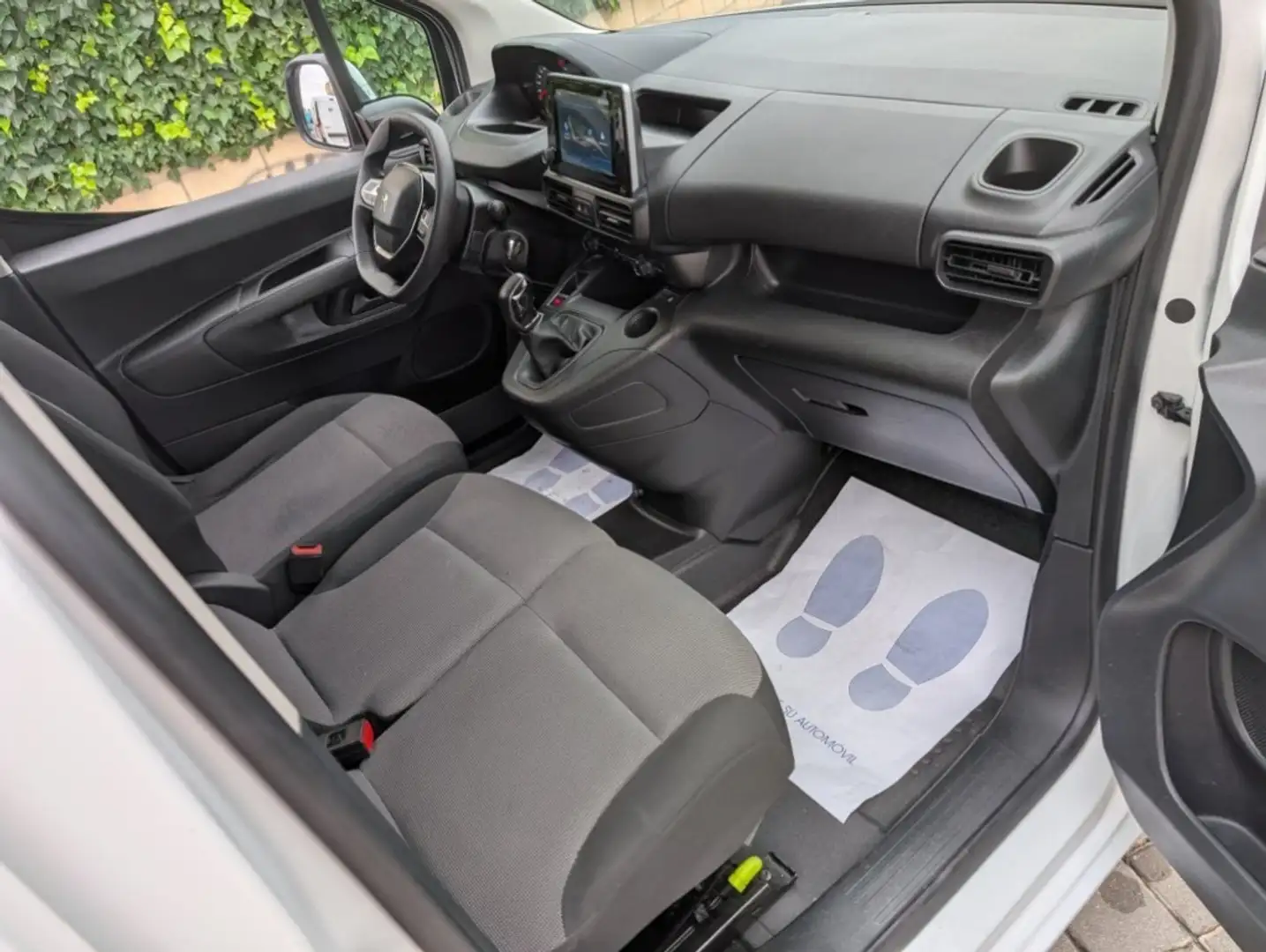 Peugeot Partner 1.5BlueHDI Premium Standard 1000kg 100 Blanco - 1