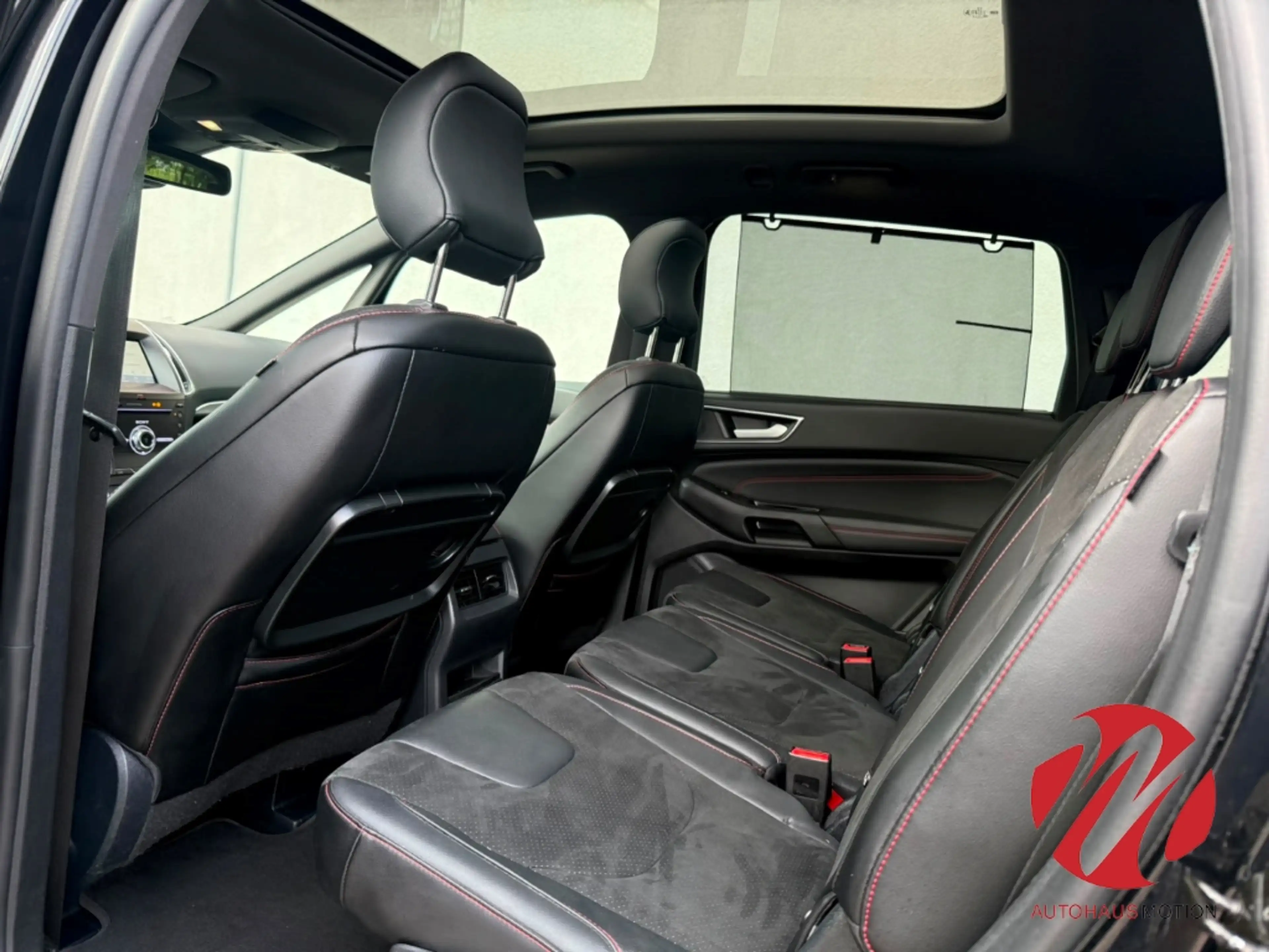 Ford S-Max ST-Line AWD Pano Tempomat Totwinkel-Spurhalteassis — photo 12