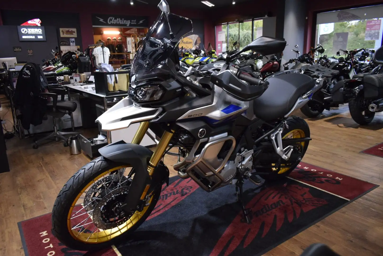 Voge DS900X E5+ vor Ort 4,69%Finanz. Silber - 1