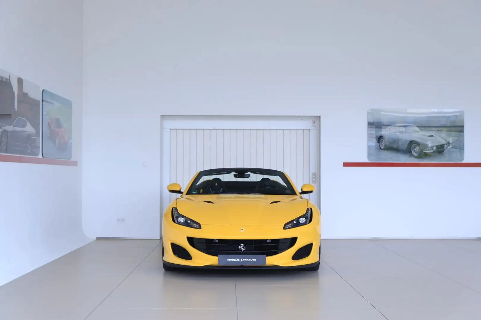 Ferrari Portofino ***Ferrari Frankfurt*** Gelb - 2