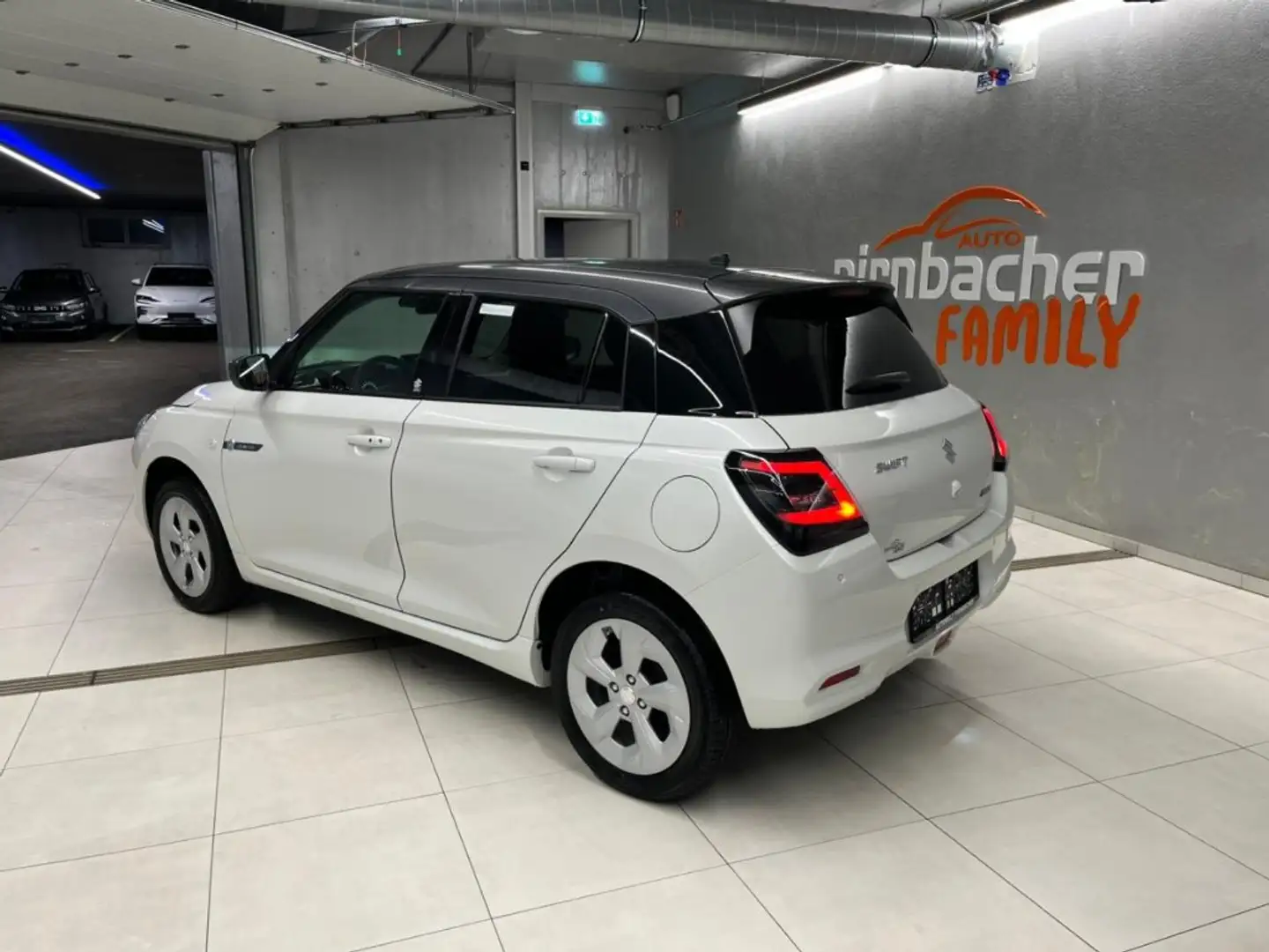 Suzuki Swift 1.2 HYBRID ALLGRIP shine Weiß - 2