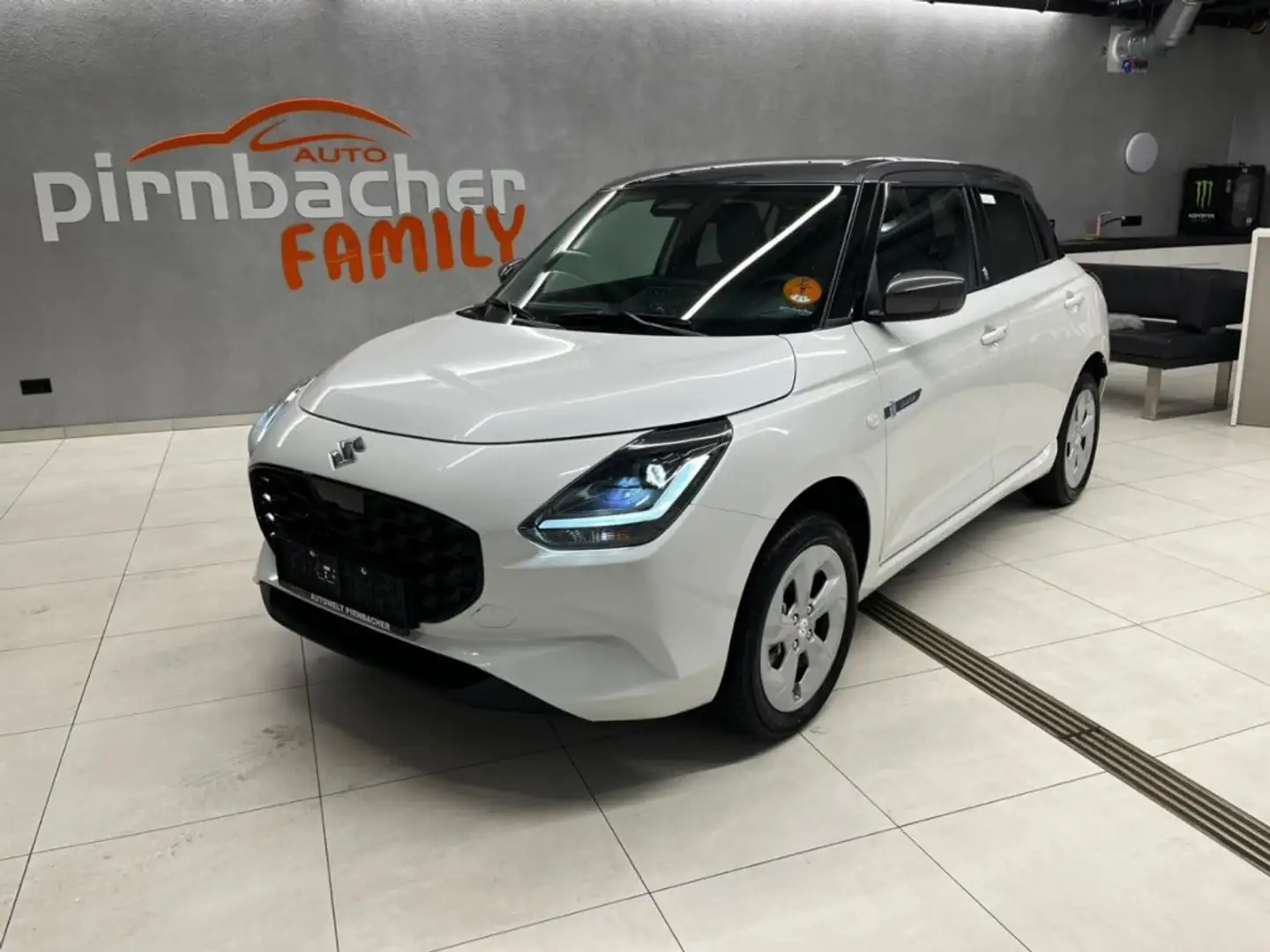 Suzuki Swift 1.2 HYBRID ALLGRIP shine Weiß - 1