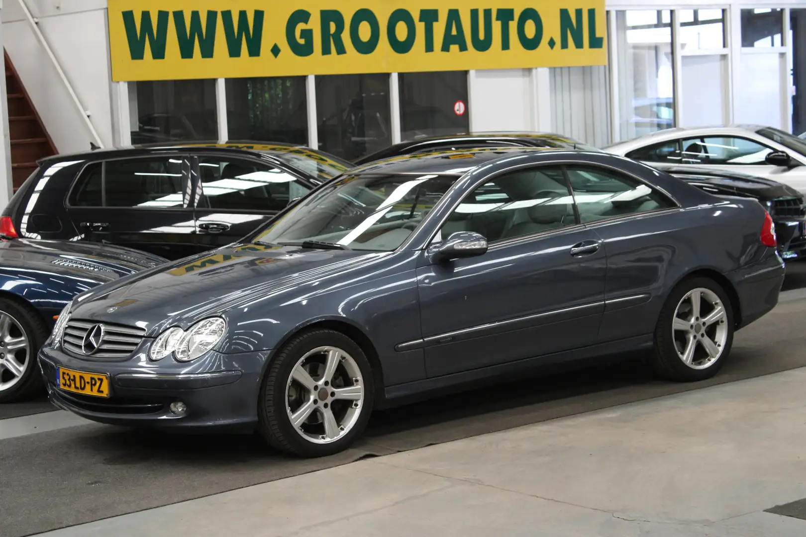 Mercedes-Benz CLK 240 Coupé Elegance Automaat NAP, Leder, Airco, Cruise Albastru - 1