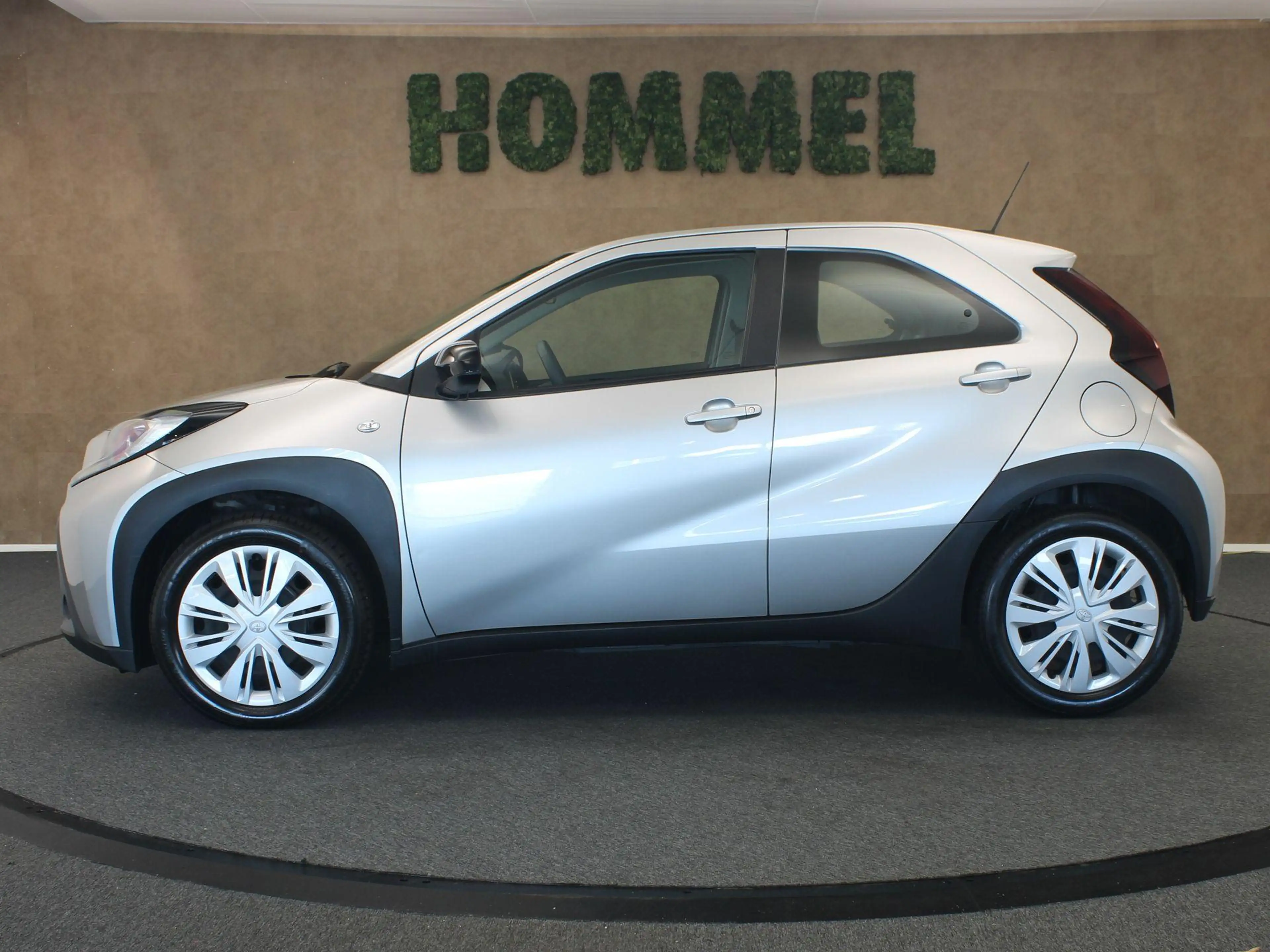 Toyota Aygo X 1.0 VVT-i MT Play - ORIGINEEL NEDERLANDSE AUTO - A — photo 14