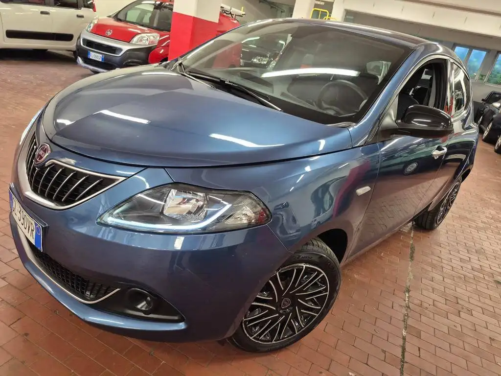 Lancia Ypsilon