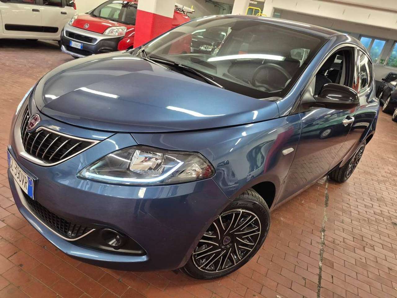 Lancia Ypsilon 1.0 hybrid 70cv "SILVER PLUS", SUPERPROMO DEL MESE!!!