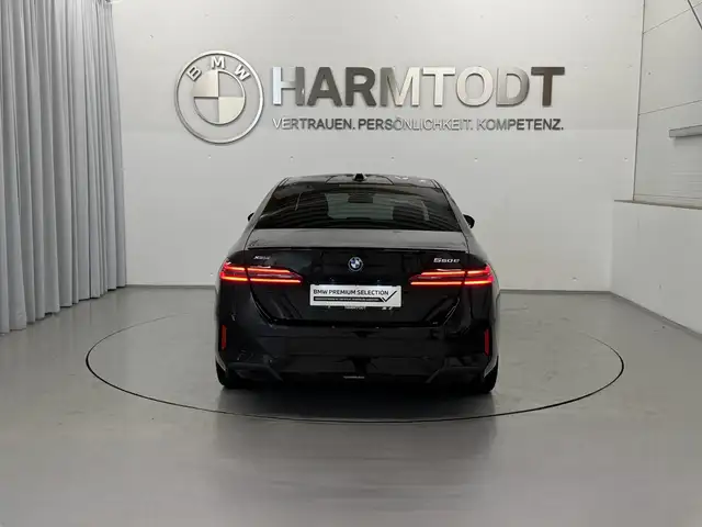 BMW 550 e xDrive *M-Sportpaket PRO* Ansicht 4