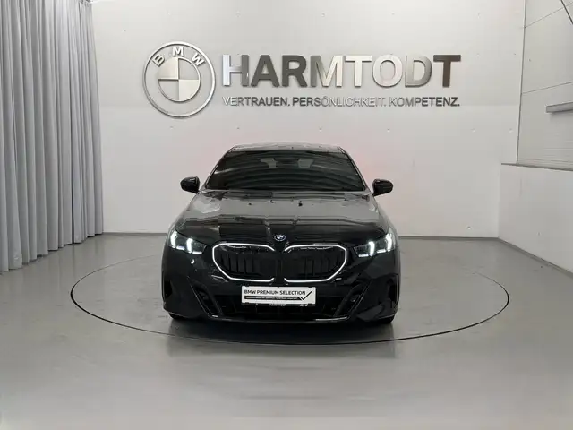 BMW 550 e xDrive *M-Sportpaket PRO* Ansicht 6